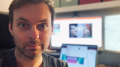 Dan Verständig bei der digitalen Lehre im Homeoffice