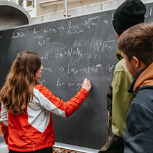 /onlinemagazin_media/Mathetafel-height-220-width-220.jpg?rewrite_engine=fast